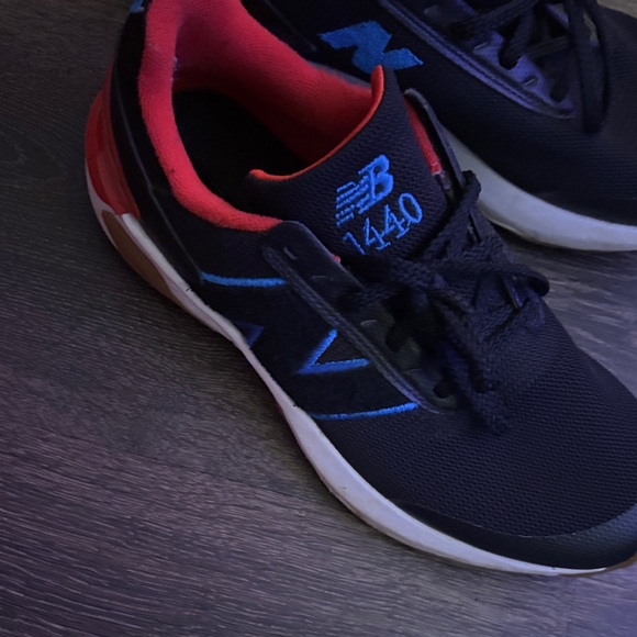 New Balance Men's Black and Red Athletic Shoes